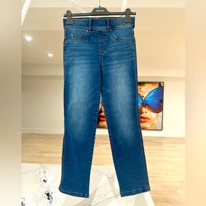 Spanx straight leg jeans in size small (petite not regular sizing )
